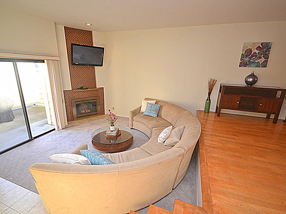 3rd image of 4634 Don Lorenzo Dr. #D