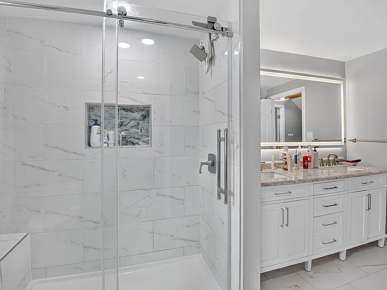 12420 Seabury Ln — Photo 34