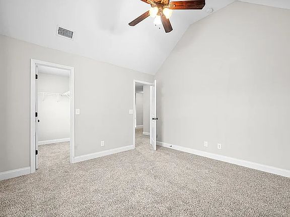 4th image of 3348 N Henderson Way