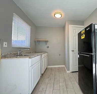 3rd image of 209 Oakdale Ave Unit B