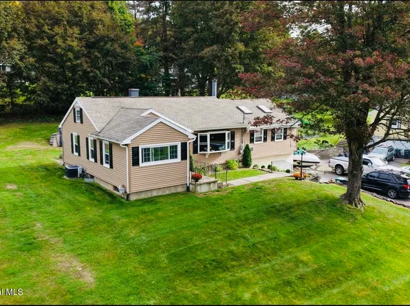 19 Starr Road, Schaghticoke, NY 12182