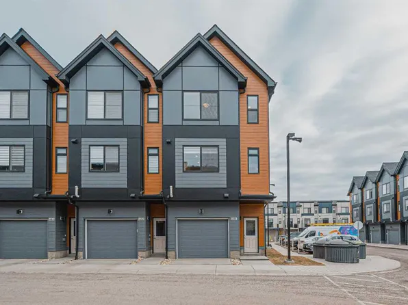 550 E Seton Cir SE #101, Calgary, AB T3M 3Y8