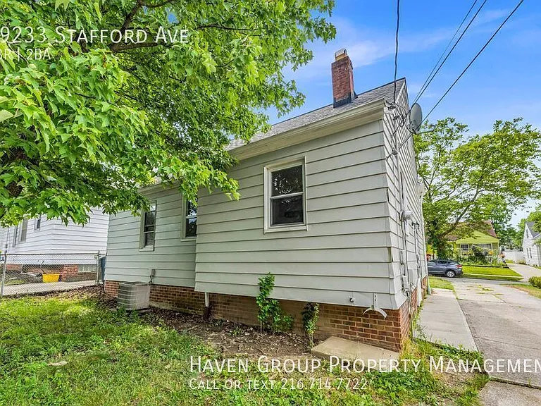 19233 Stafford Ave — Photo 20
