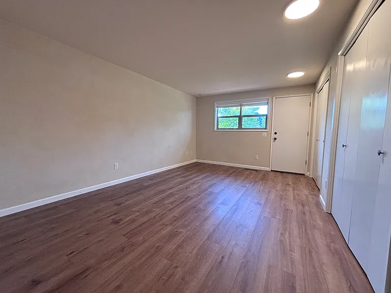 530 Shaff Rd — Photo 12
