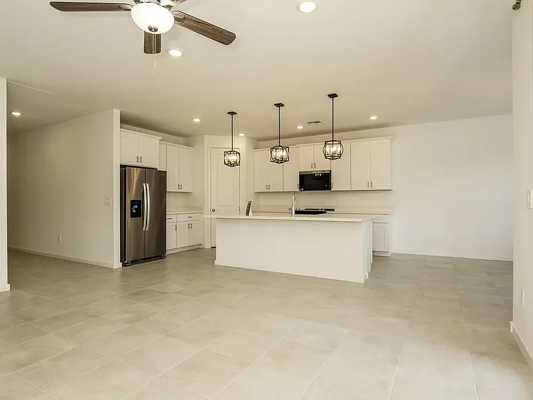 24466 W Grove St — Photo 4