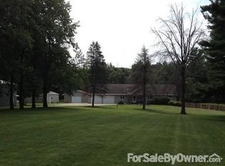 1038 Macomb Rd, Galesburg, IL 61401