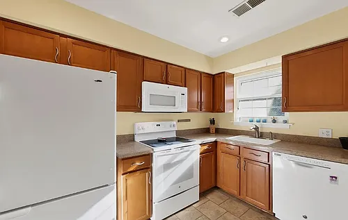 513 Burnham Pl #A Photo 1