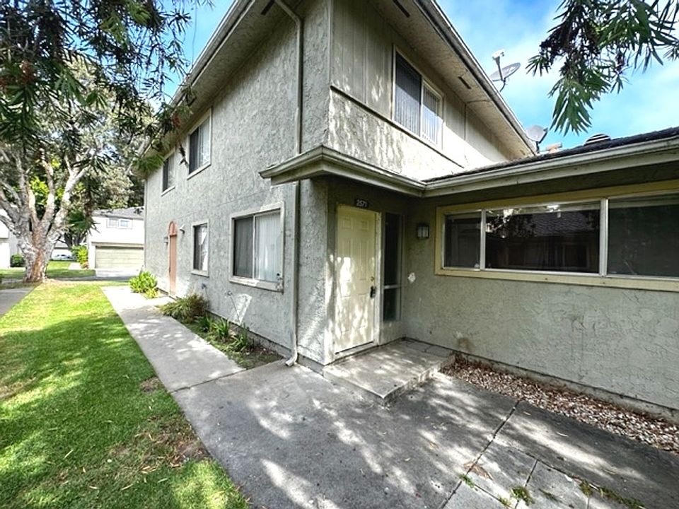 1st image of 2571 Yardarm Ave
