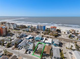 13378 1st St E, Madeira Beach, FL 33708