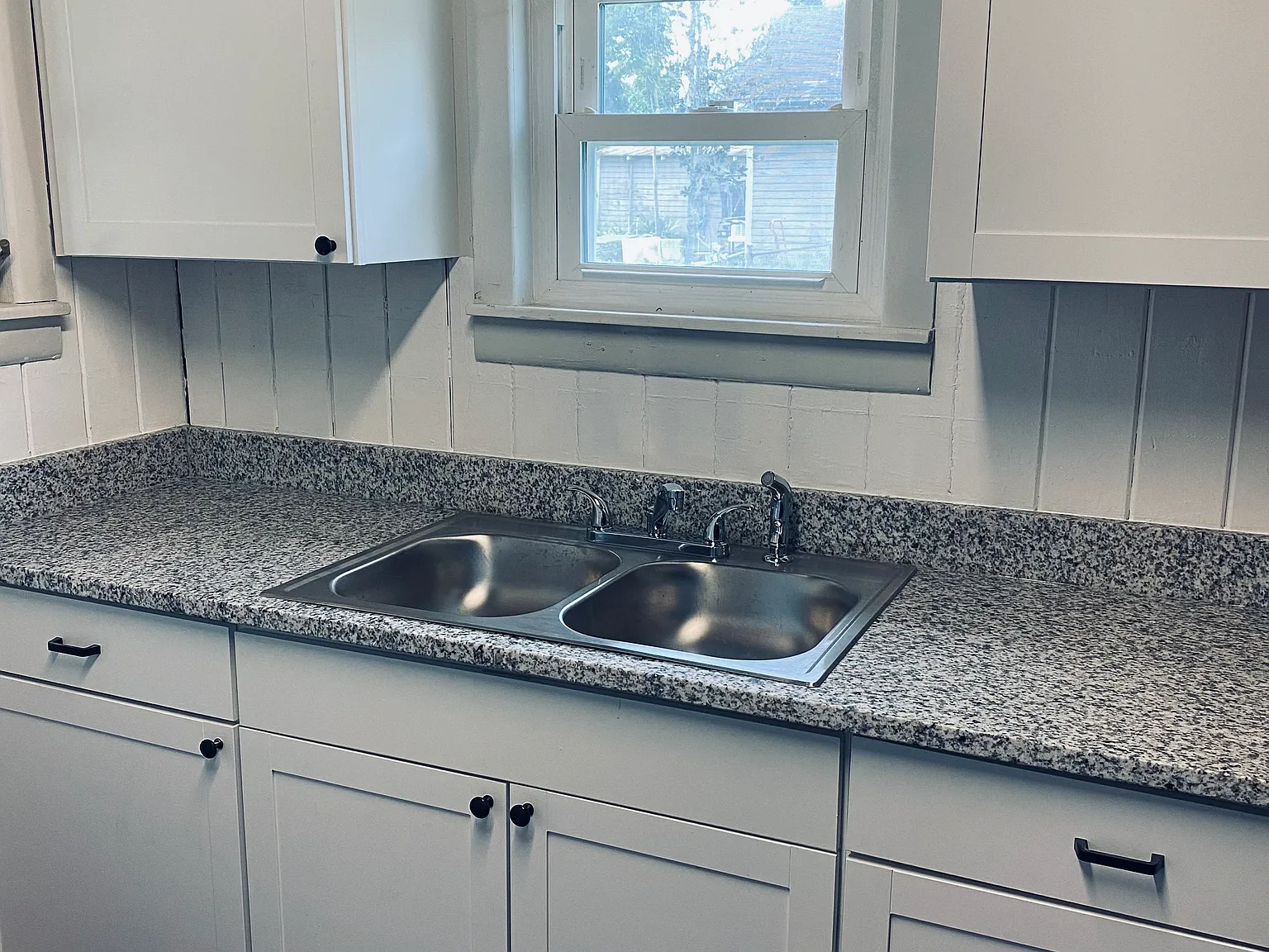 2 bed, 1300 sqft, $1,400 — Photo 4