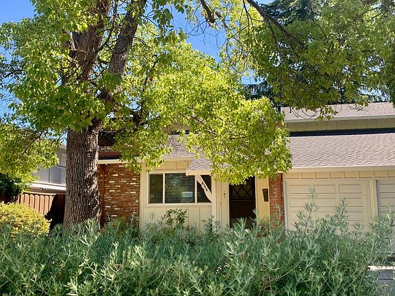 2nd image of 4154 Byron St