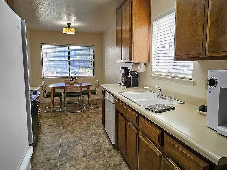 3223 Morro Bay Ave — Photo 7