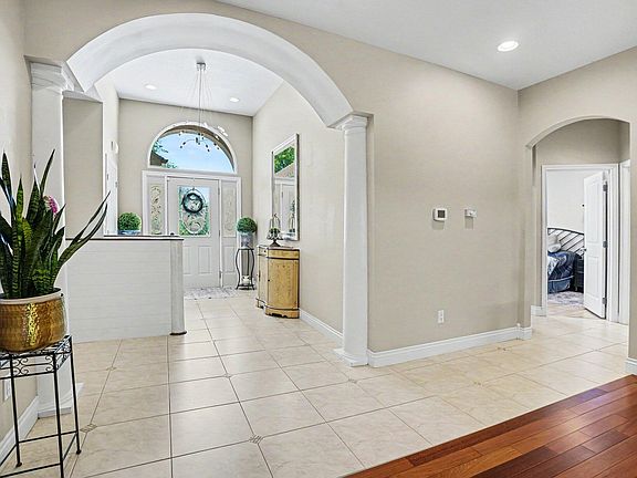 5th image of 13741 Green Prairie St
