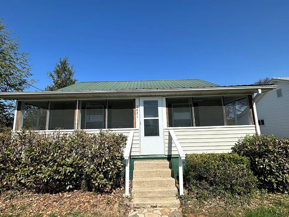 2621 Belmont Heights Ave