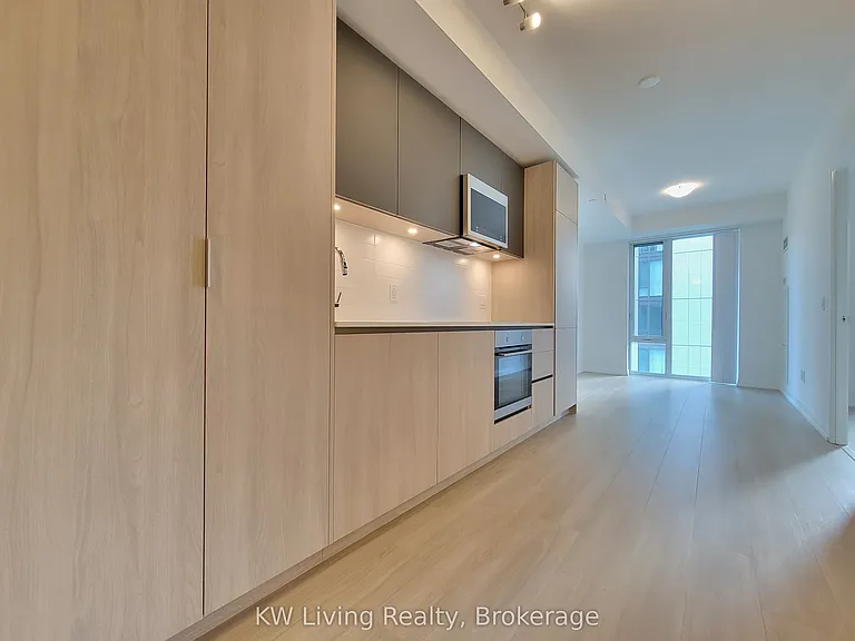 28 Widmer St #4522 — Photo 5