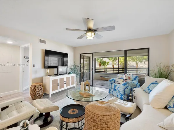 522 Oak Harbour Dr #522, North Palm Beach, FL 33408