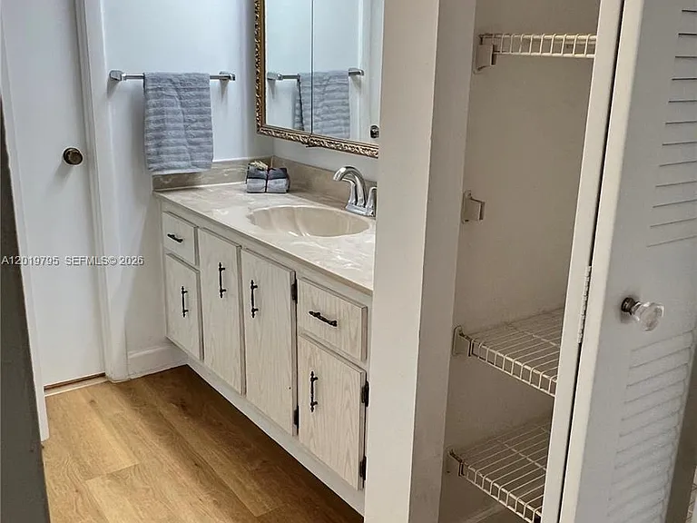 1100 Saint Charles Pl #620 — Photo 26