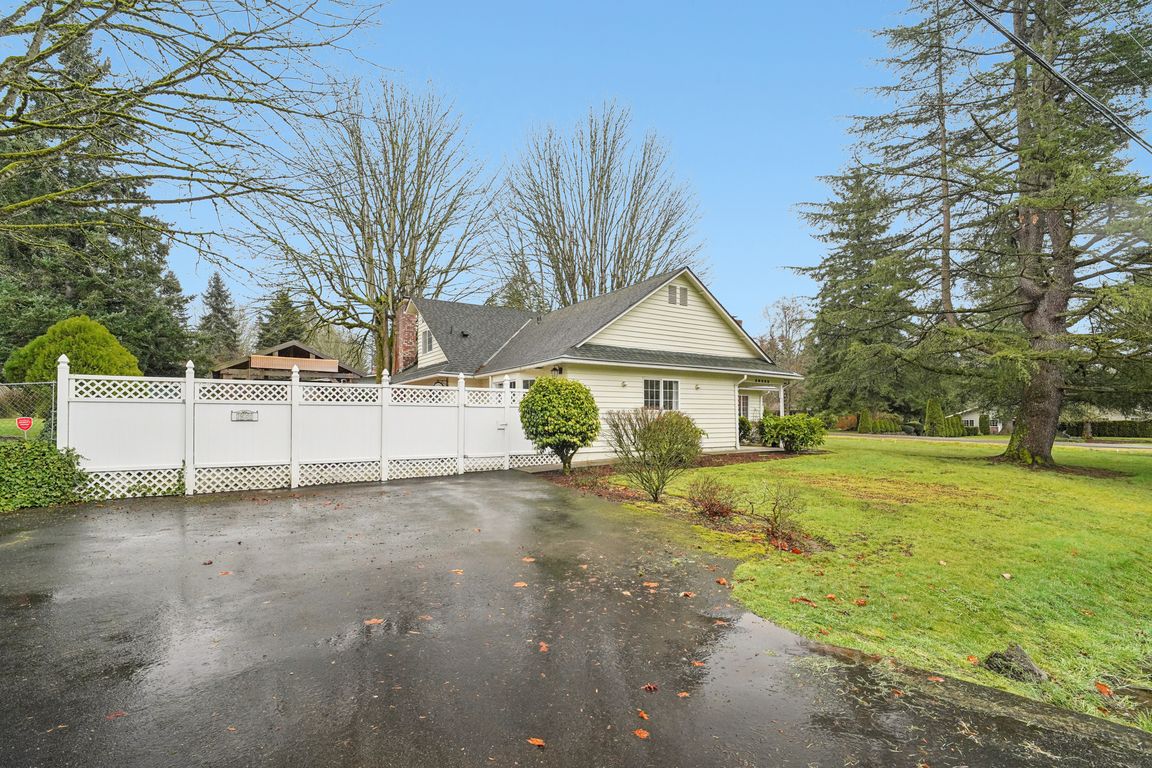118th Ave-S2202-001.jpg