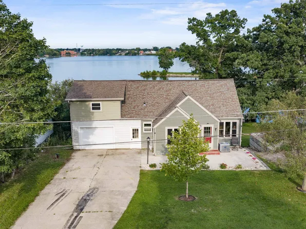 N7082 Airport Rd, Beaver Dam, WI 53916