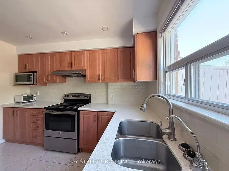 366 Highfield Rd — Photo 10