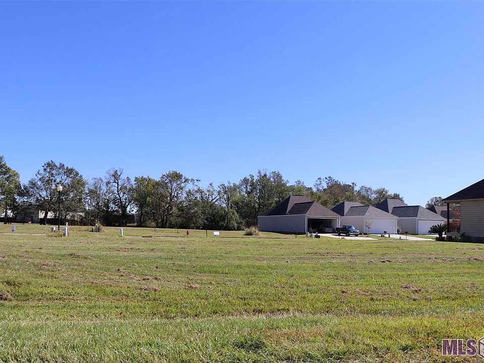 2nd image of LOT 20 S Iberville Ave