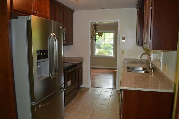 2nd image of 1812 Brentwood Dr