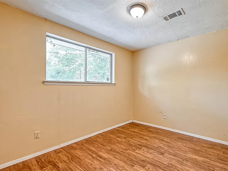 14427 Campden Hill Rd — Photo 11