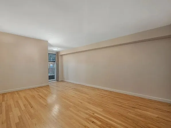 2400 E 3rd St APT 326, Brooklyn, NY 11223