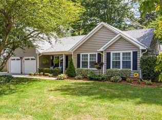 713 Deer Ridge Ct, Chesapeake, VA 23322