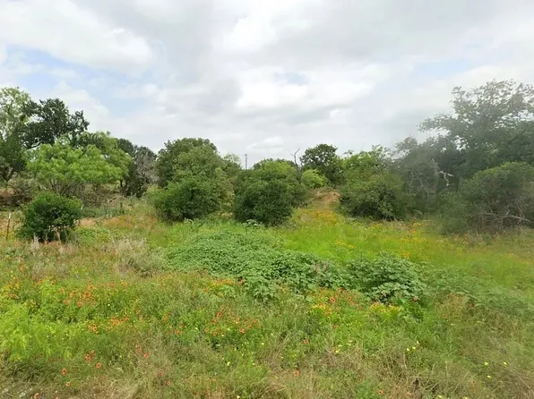 1338-1339 Quarry Ln, Kingsland, TX 78639