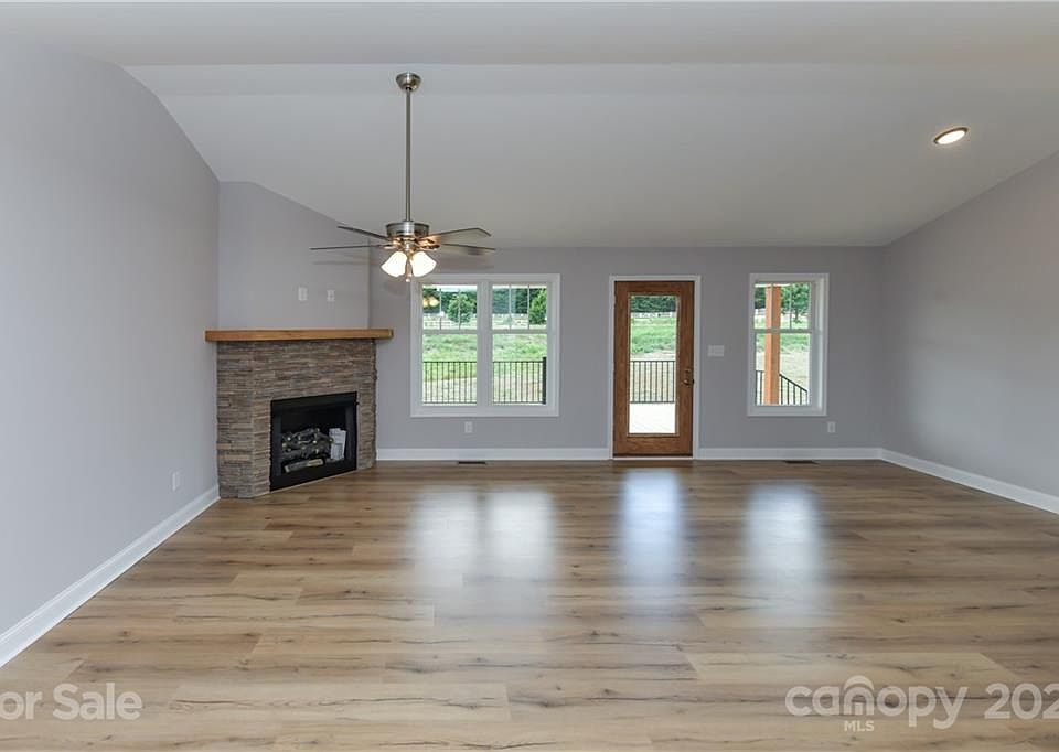 1st image of 3452 Storybook Ln