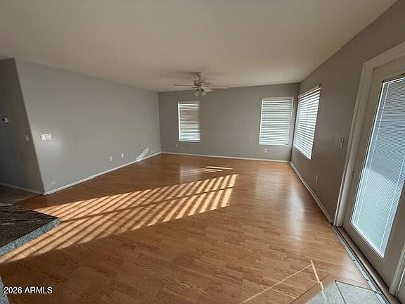 5th image of 2932 S Chatsworth --
