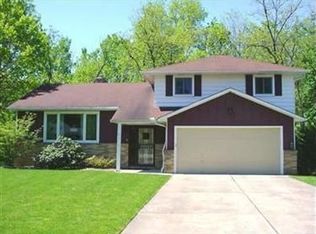 4618 S Lyn Cir, South Euclid, OH 44121