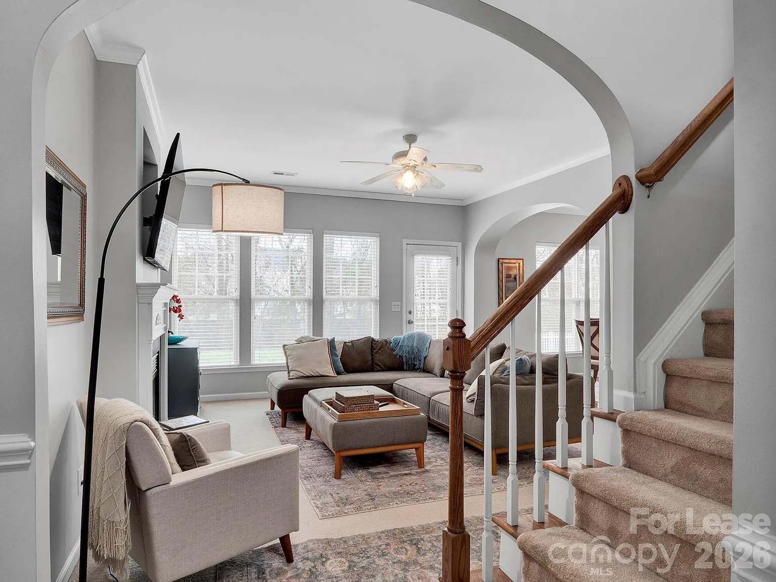 3 bed, 2.5 bath, 1694 sqft, $2,500 — Photo 4
