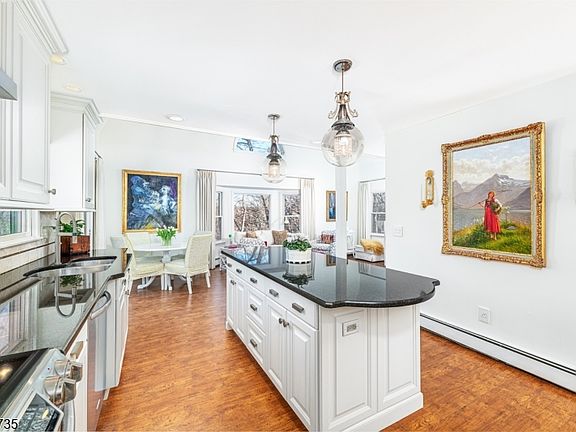 5th image of 18 Harding Ter