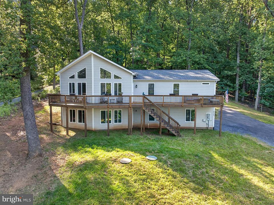 1st image of 515 Red Bud Ln