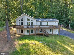 515 Red Bud Ln, Front Royal, VA 22630