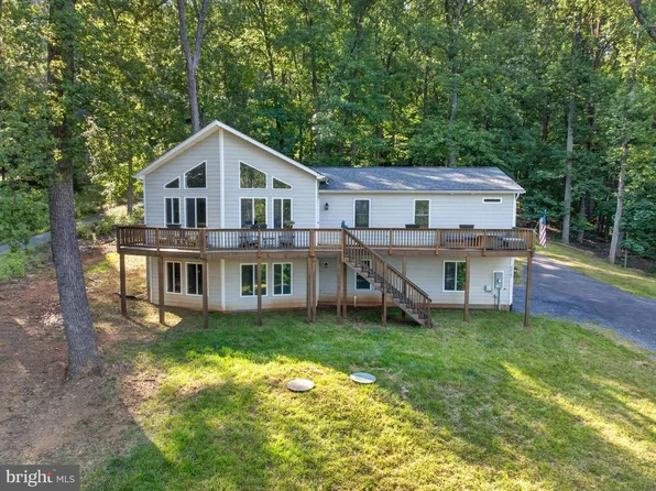 515 Red Bud Ln, Front Royal, VA 22630