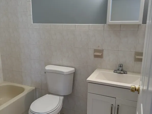 99 Fulton Avenue image 12 of 15