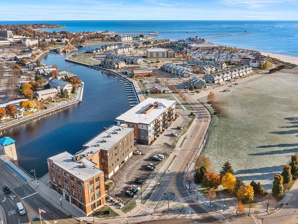 1st image of 780 S Pier DRIVE #305
