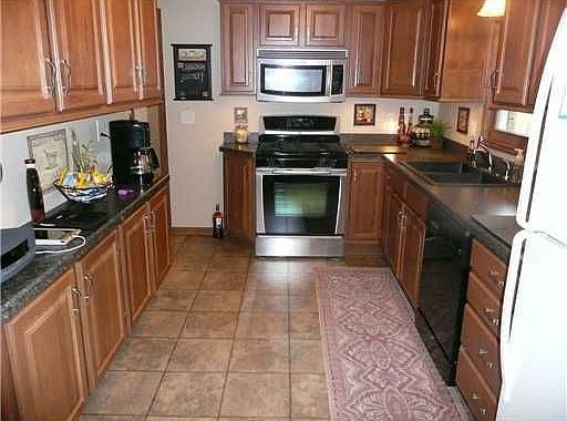5th image of 26086 Byron Ave