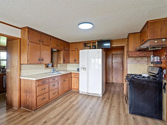 5th image of 113 E Holt Rd