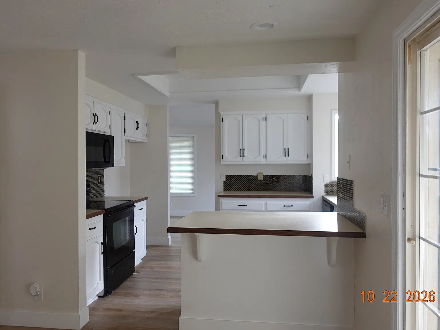 3 bed, 1700 sqft, $2,500 — Photo 4