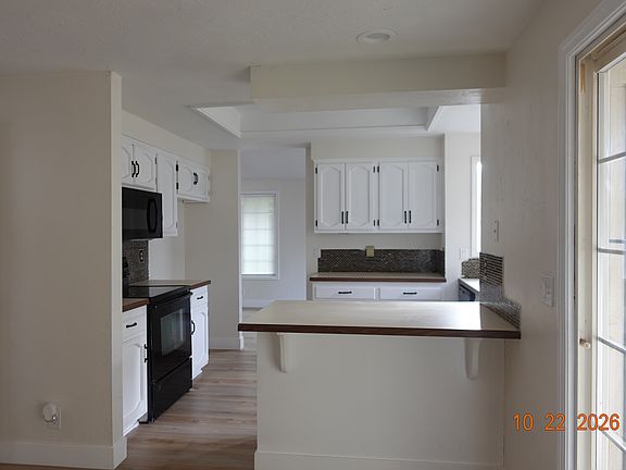 4th image of 3431 W Myrtle Loop