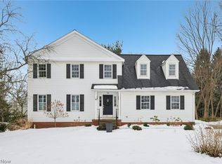 74 Hurd Rd, Aurora, OH 44202