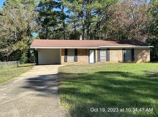 106 Parkview St, Mansfield, LA 71052