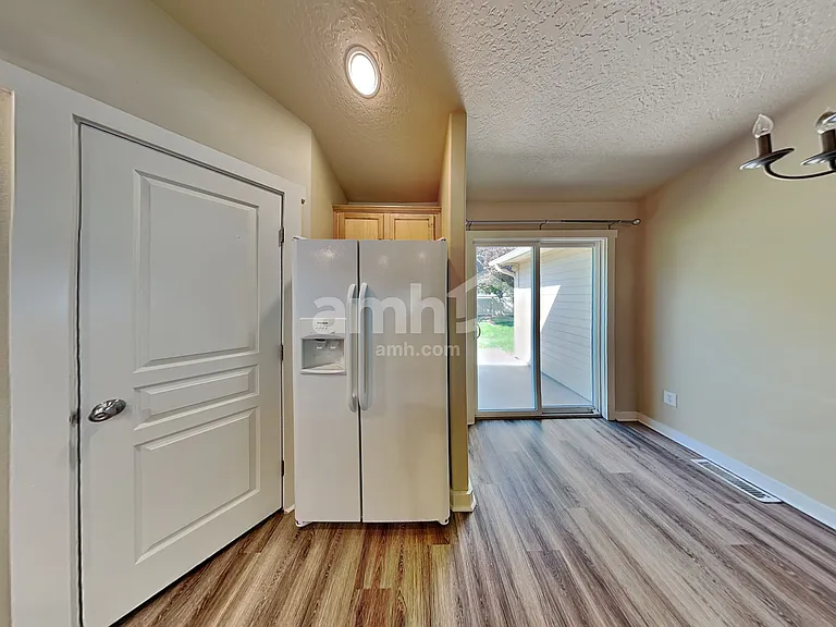 1699 N Firebrick Dr — Photo 4