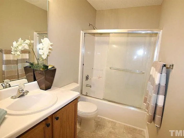 5325 Cog Hill Ct — Photo 6
