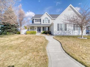428 Whispering Pine Dr, Twin Falls, ID 83301