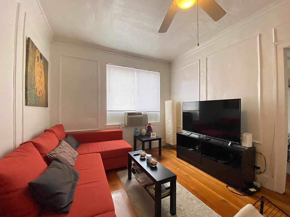 1st image of 3455-57 N Halsted St #308